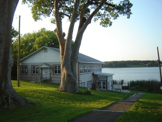 lakehouse_Jovita